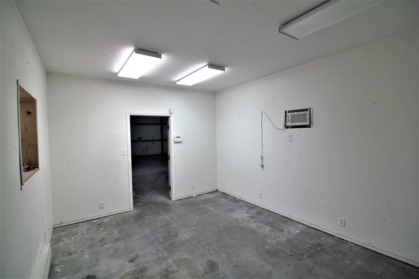 Income Producing Property IH-10 Frontage: 38 FM 289, Comfort, TX 78013